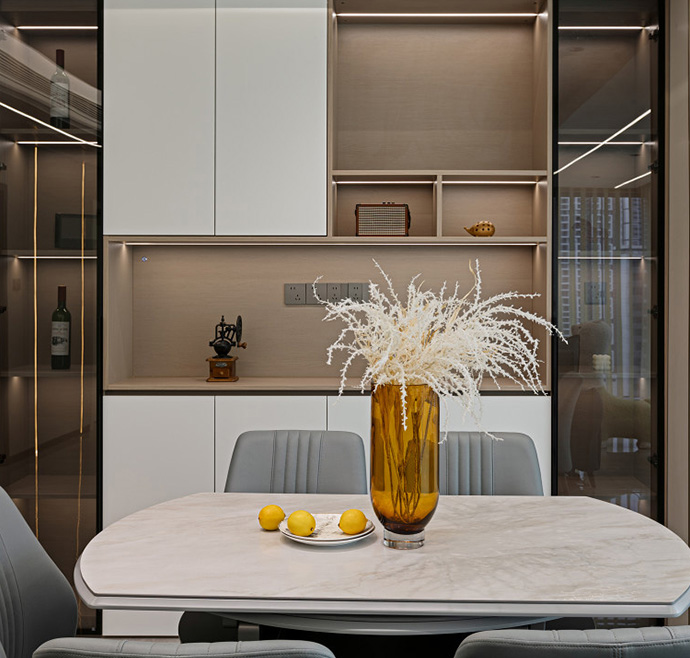 聯(lián)系楓摯板材